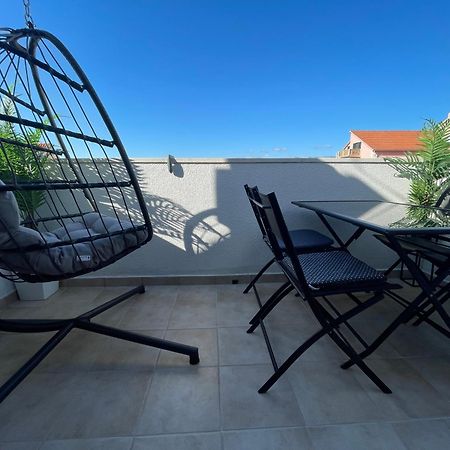 Apartment New Chic Supetar Buitenkant foto