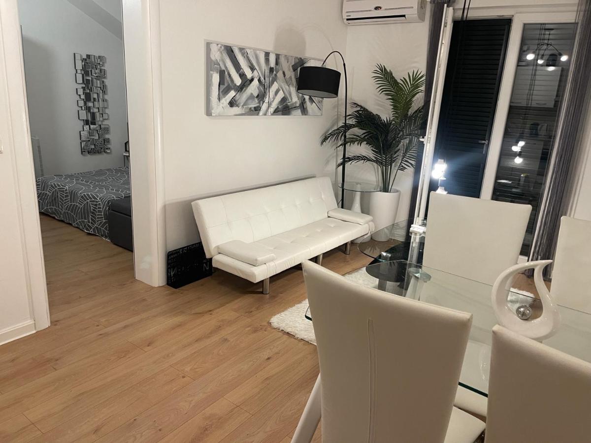 Apartment New Chic Supetar Buitenkant foto