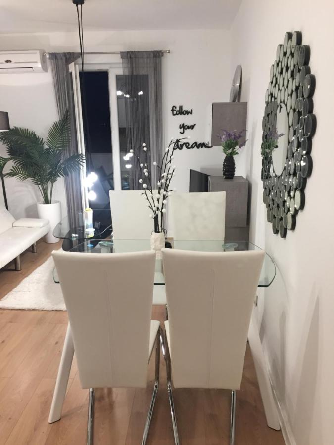 Apartment New Chic Supetar Buitenkant foto