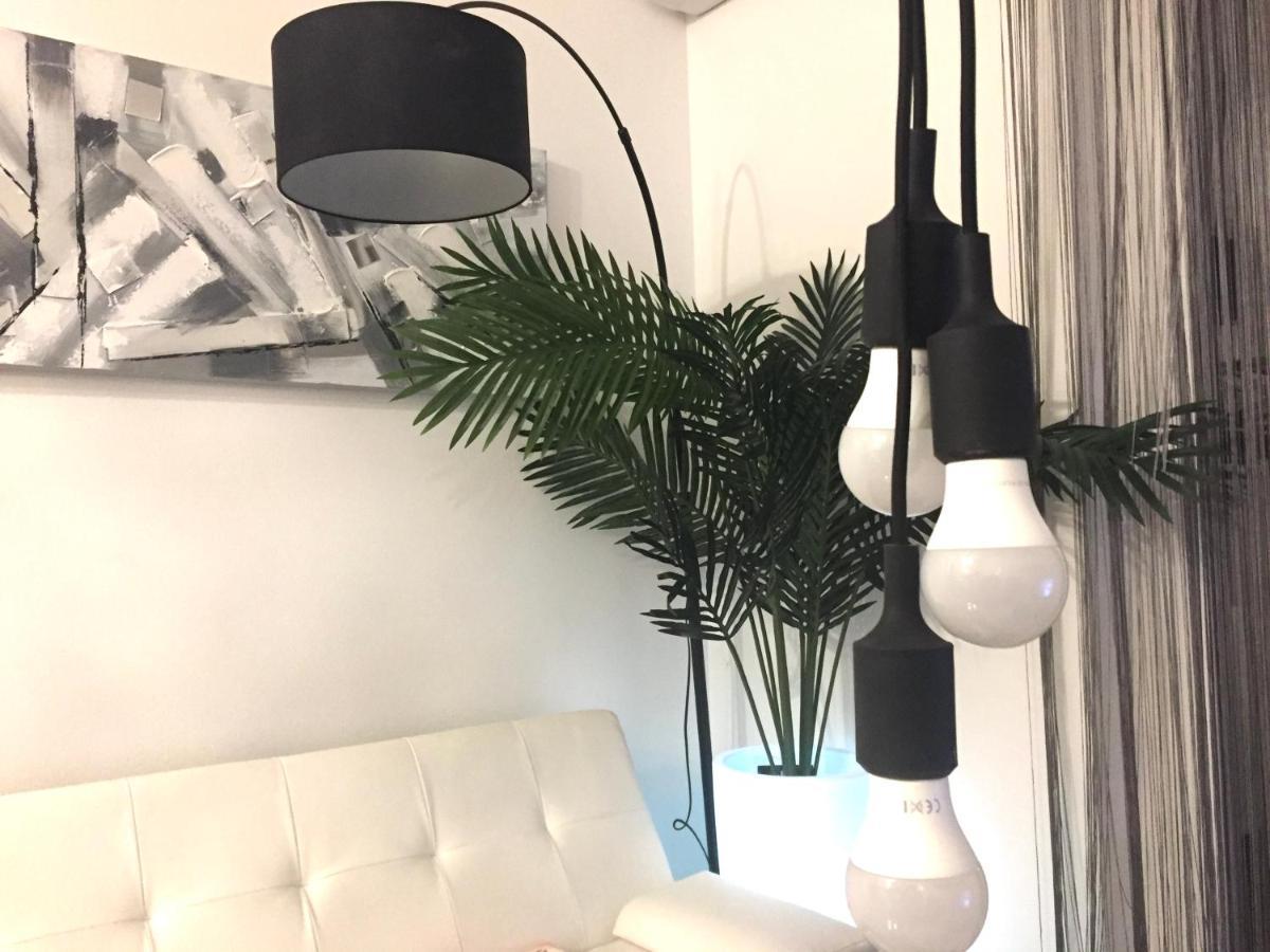Apartment New Chic Supetar Buitenkant foto
