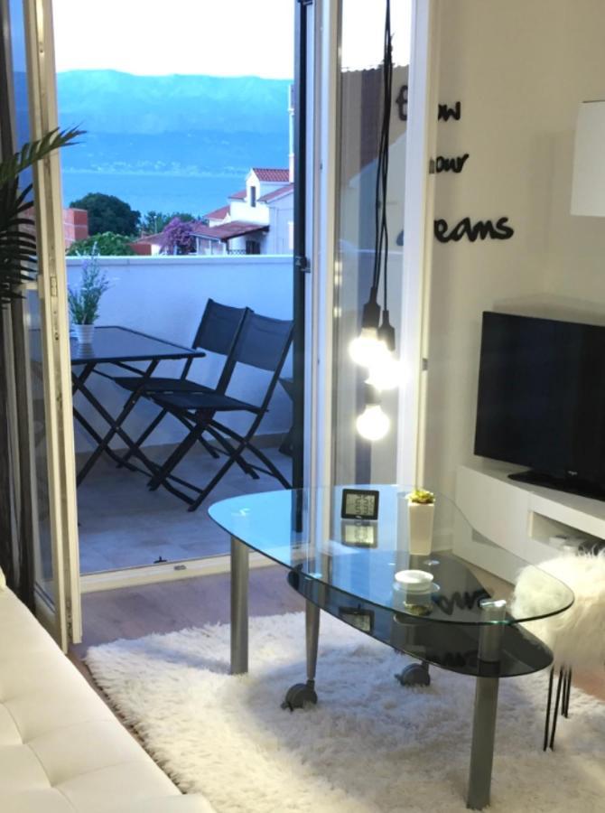 Apartment New Chic Supetar Buitenkant foto
