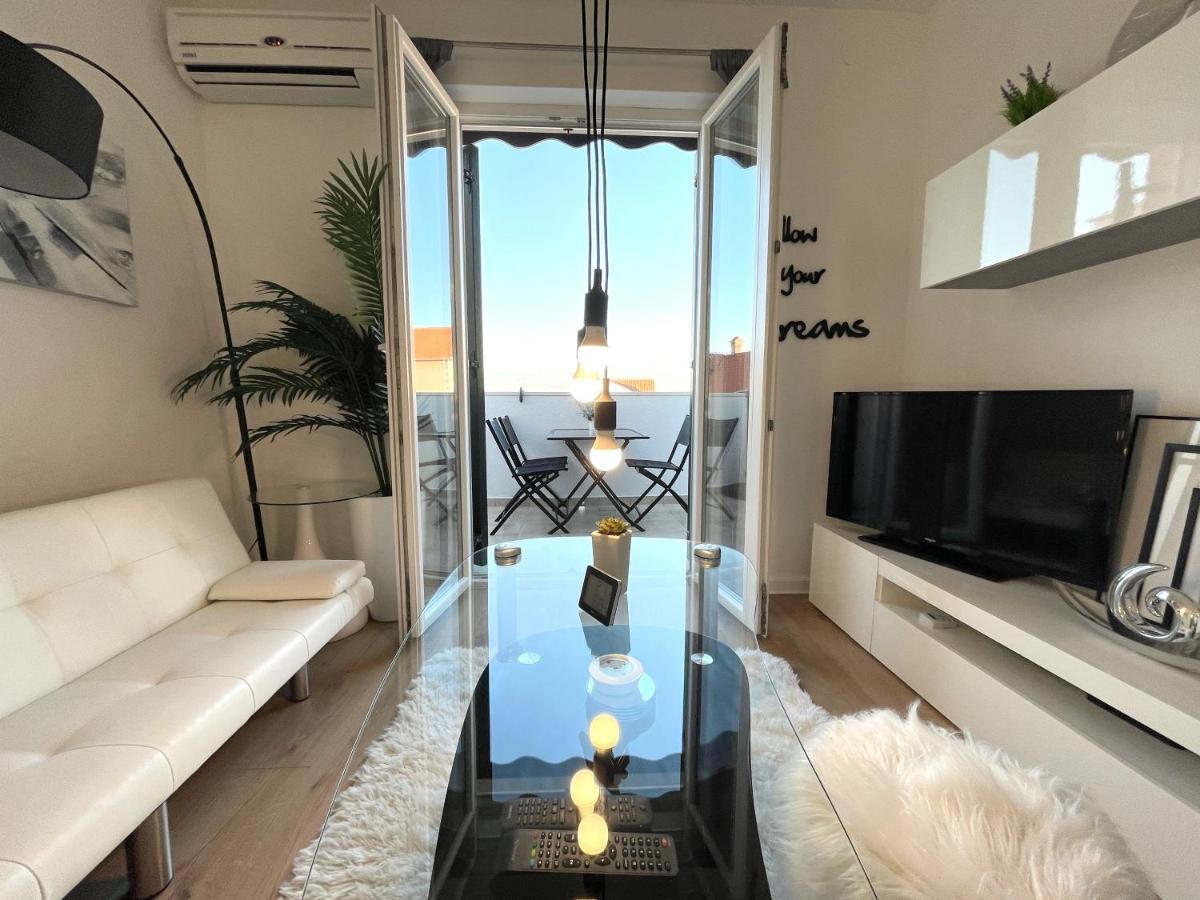 Apartment New Chic Supetar Buitenkant foto