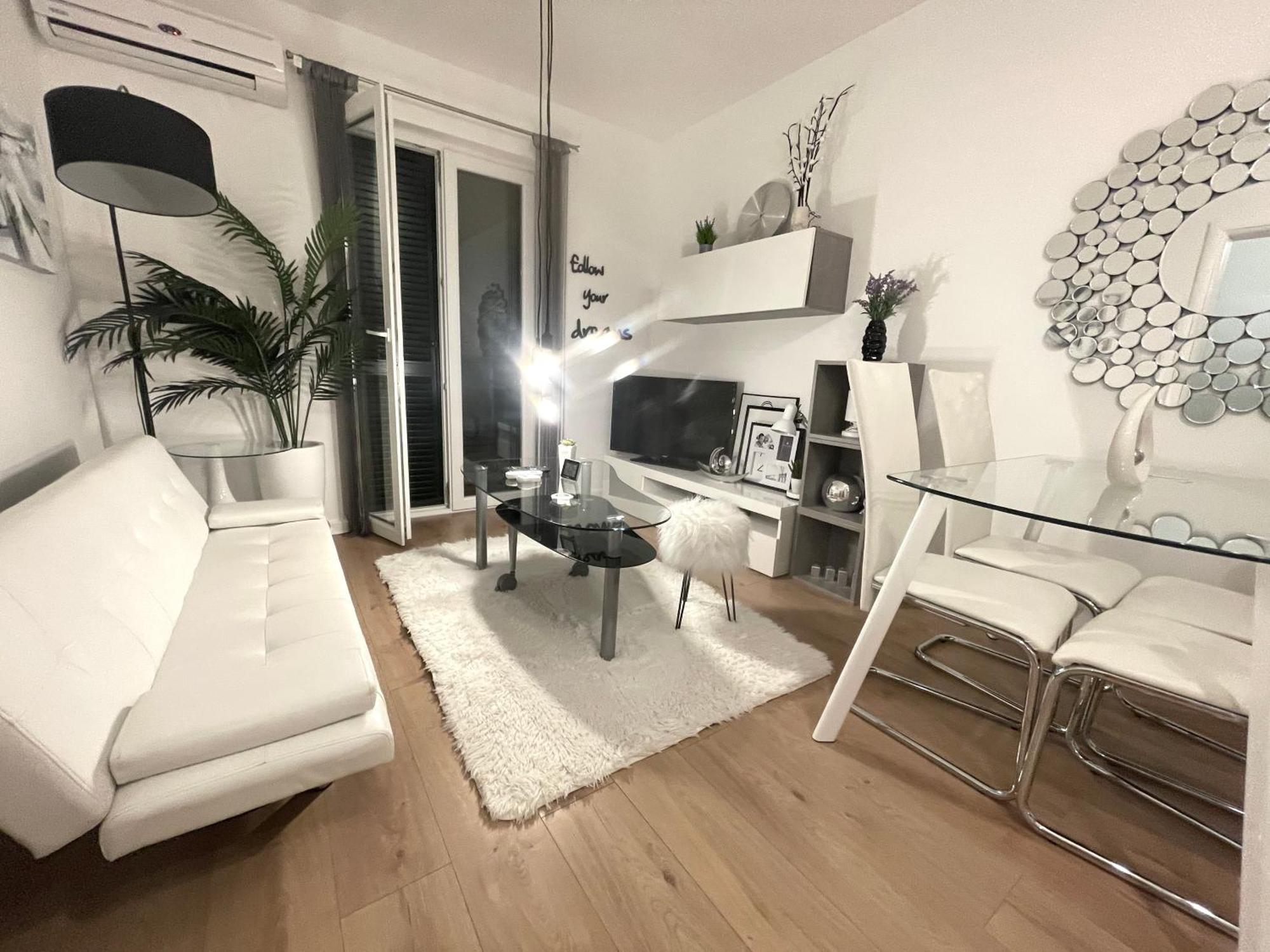 Apartment New Chic Supetar Buitenkant foto